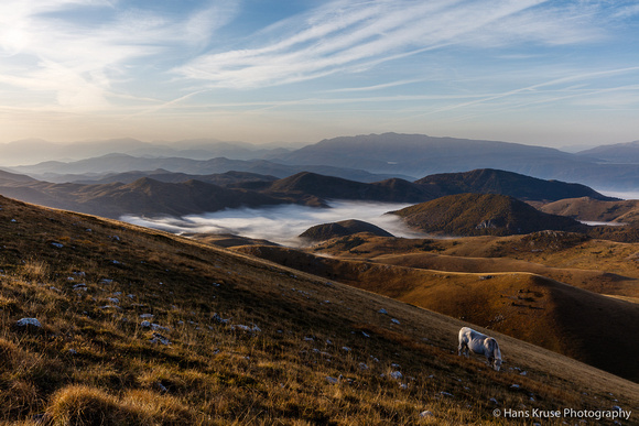 Morning light in Campo Imperatore