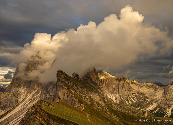 Seceda in an autumn sunset