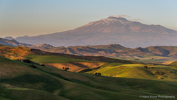 Rolling hills with Etna