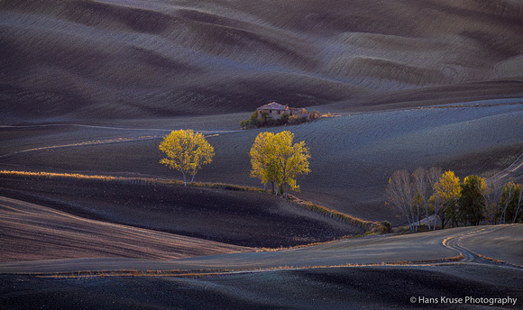 Lonely house in Tuscany